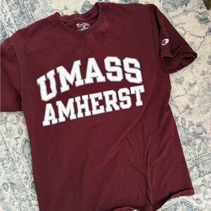 Champion Maroon UMass Amherst T-Shirt • M